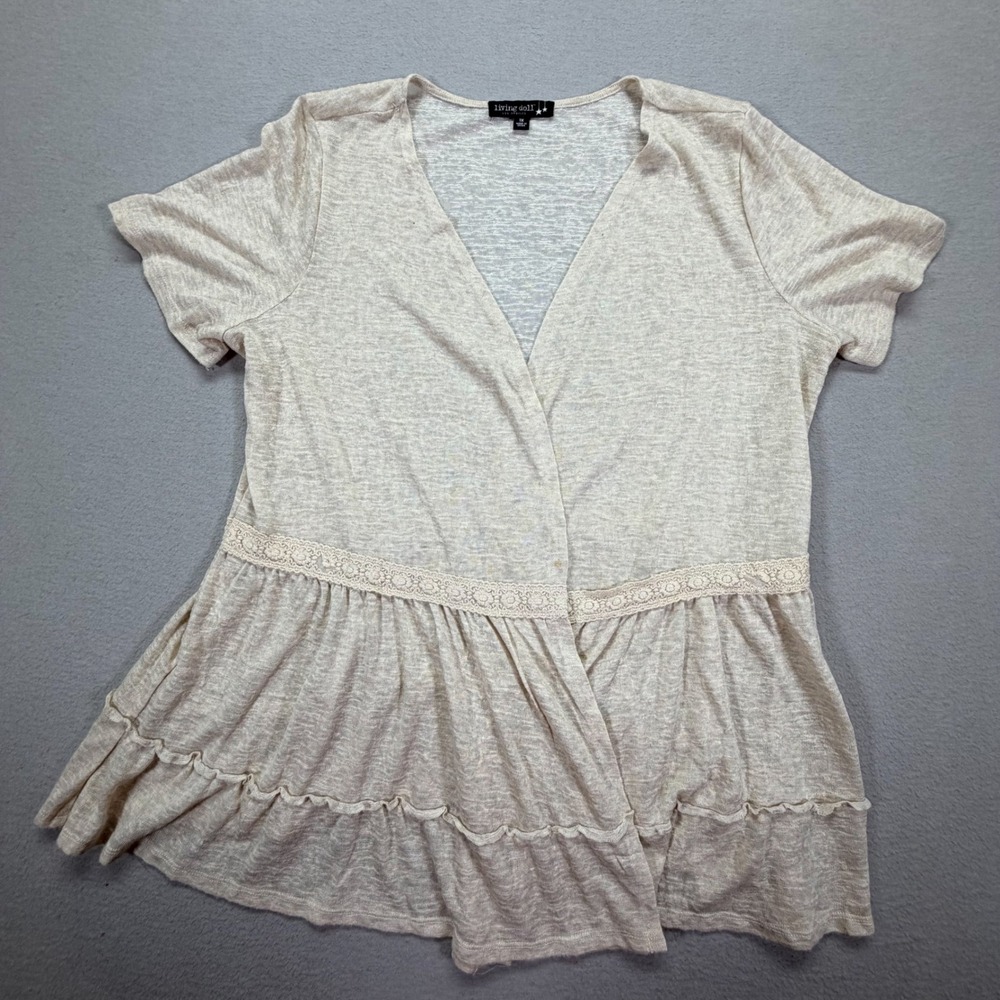 Living Doll Peplum Top Women 1X Good Beige Lace Trim Tiered Surplice V-Neck‎